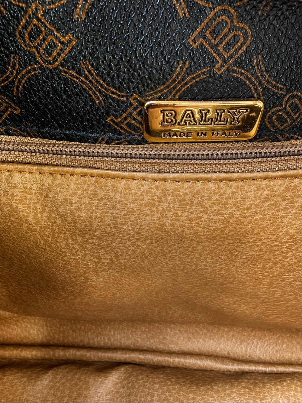 Bally Monogram Crossbody/Shoulder Bag – Made in Italy – With COA - Picture 6 of 13